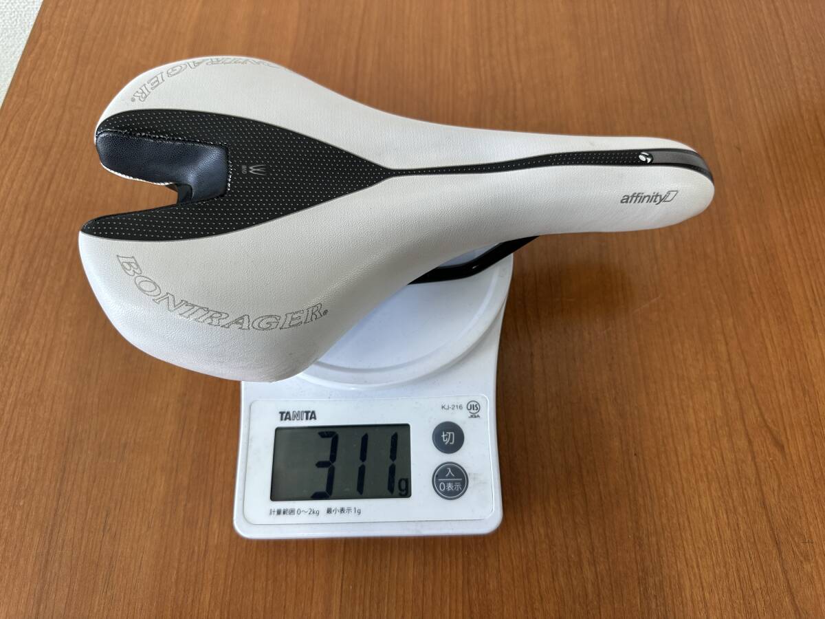 【中古品】bontrager ボントレガー サドル affinity１