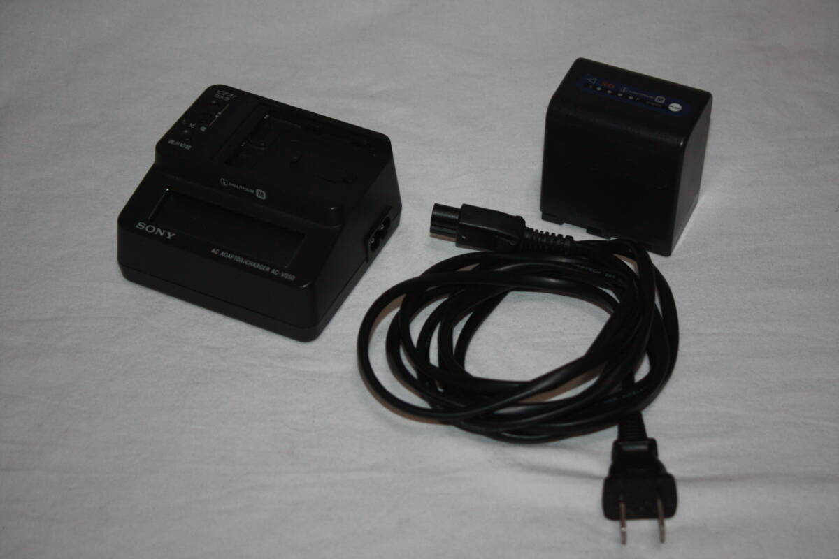 SONY 純正品　AC-VQ50＋NP-QM91D　 充電器＋バッテリー 　美品　（検索：ビデオカメラ、AC-VQ850、NP-FM70、HDR-HC1、HVR-A1J、GV-D1000）