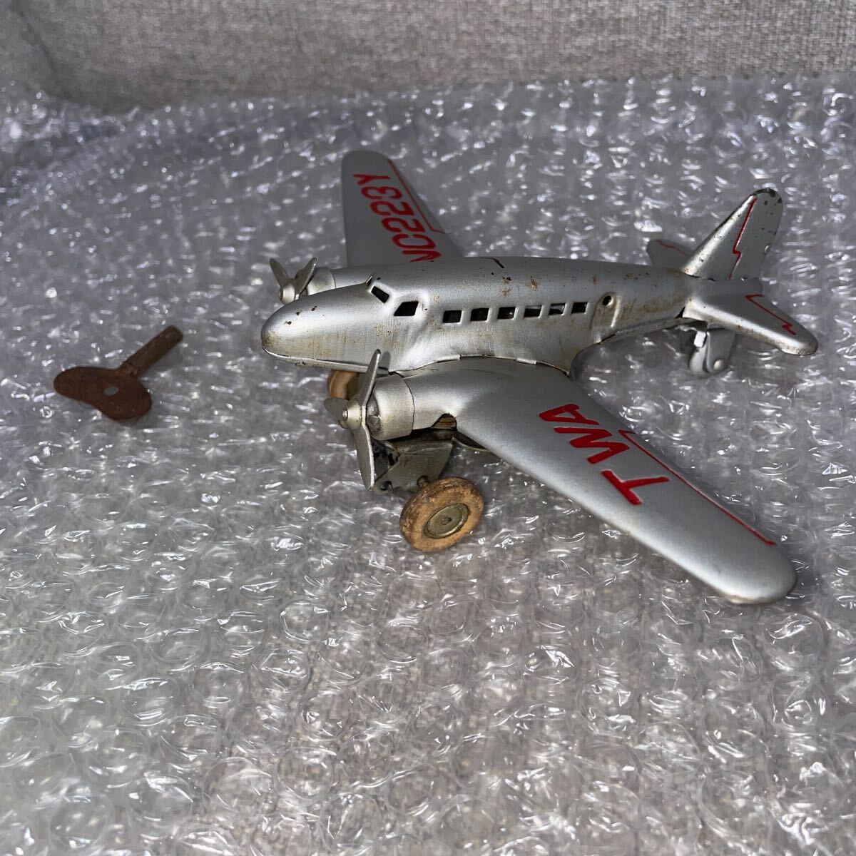 富山玩具製作所 ブリキ 飛行機 BABY DOUGLAS