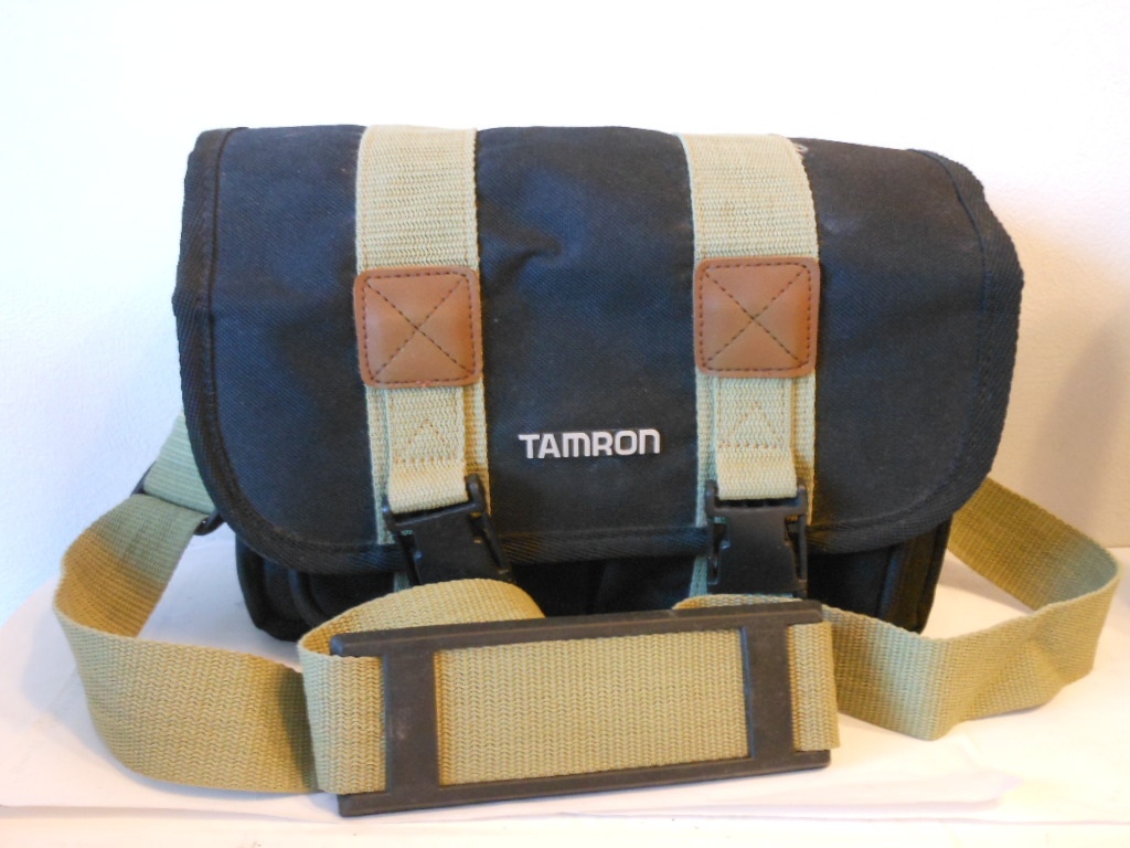 ☆激レア極上美品☆タムロン tamron 最高級　カメラレンズバック 大人気