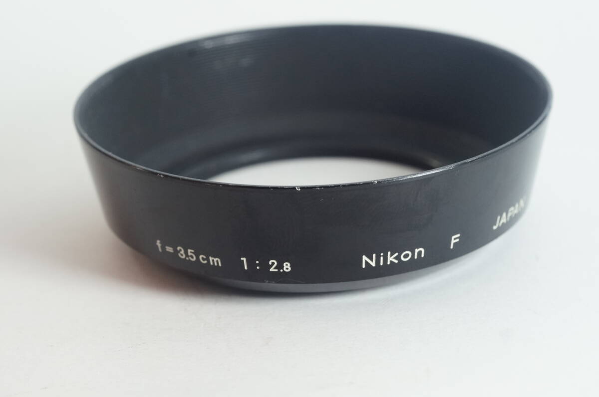 PH1群『おおむねキレイ』希少品 Nikon f=3.5cm 2.8 （小文字「Ｆ」刻印） ニコン Auto NIKKOR 3.5cm F2.8用 メタルフード（52mm径）