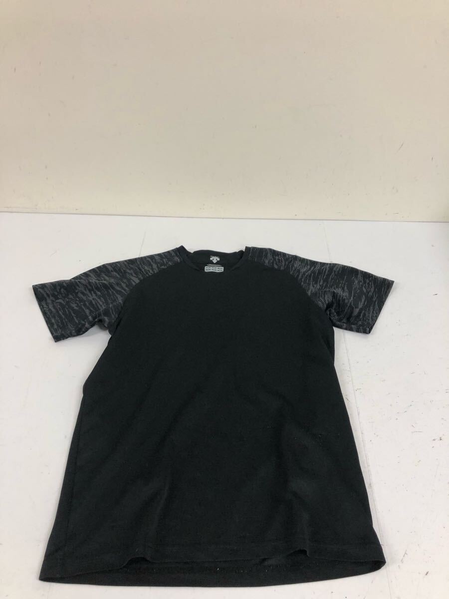 送料無料★DESCENTE デサント★半袖Tシャツ　トップス★メンズ　Mサイズ★ブラック#70429sNj126
