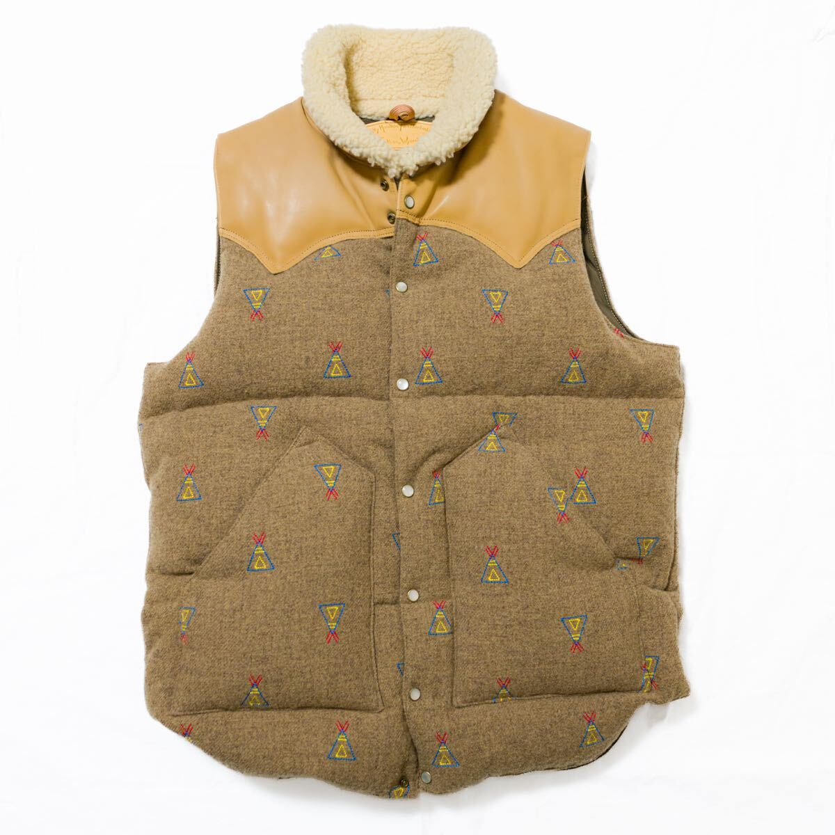Rocky Mountain featherbed × BEAMSダウンベスト（サイズ38）