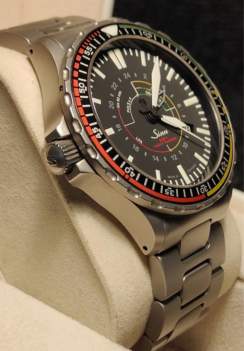 送料込み　SINN ジン EZM7 腕時計　自動巻き　オートマチック　消防隊　特殊部隊　レスキュー隊　857