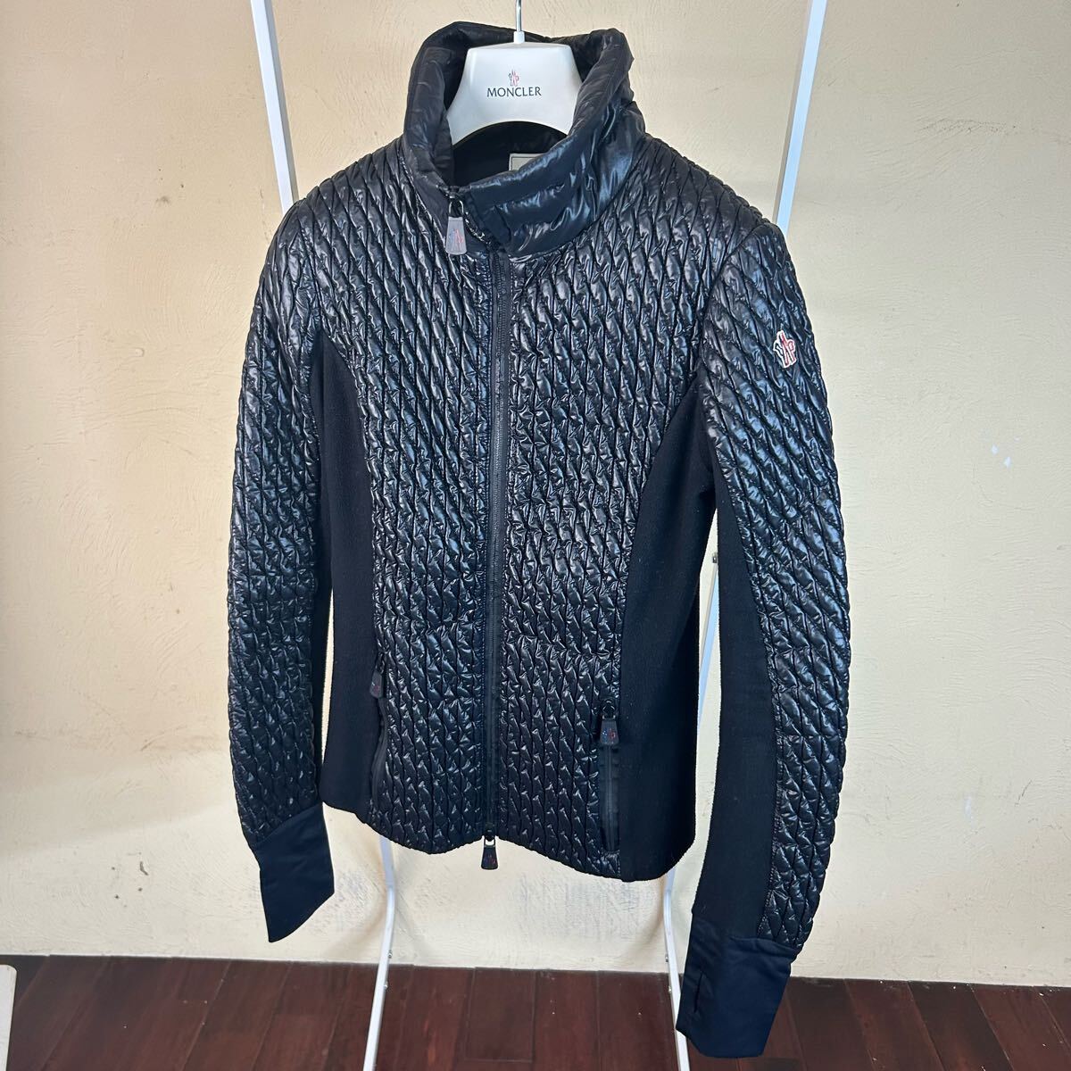 【破格最安値】 MONCLER モンクレールグルノーブルダウン切り替えジャケットxs