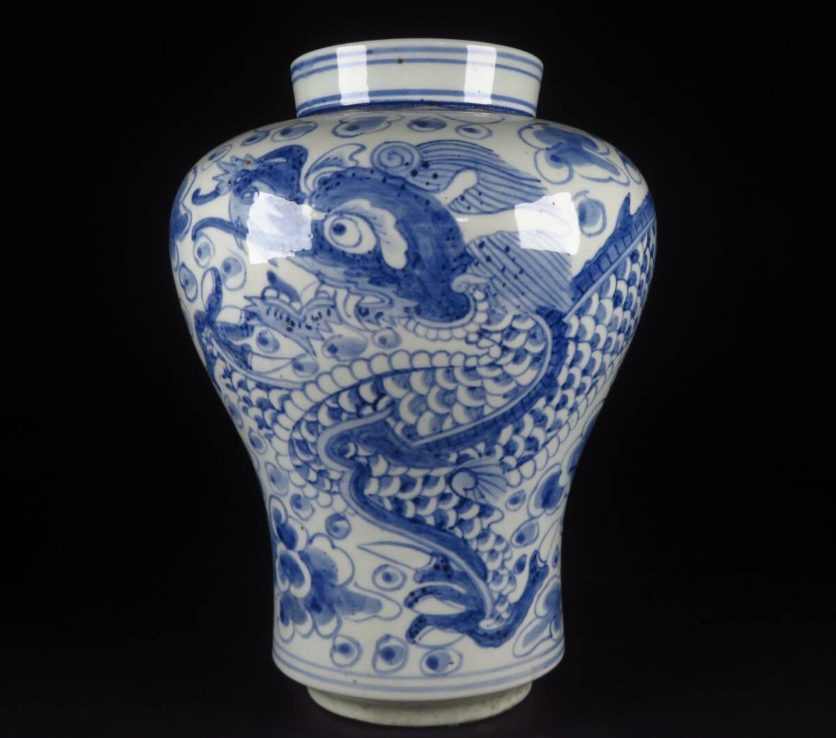 【SAKURAYA】コレクター委託品【李朝 染付雲龍文花瓶】朝鮮古美術 朝鮮古陶磁器 青花 時代物 飾壺 壷 骨董品 古美術品 唐物 高さ23.5cm