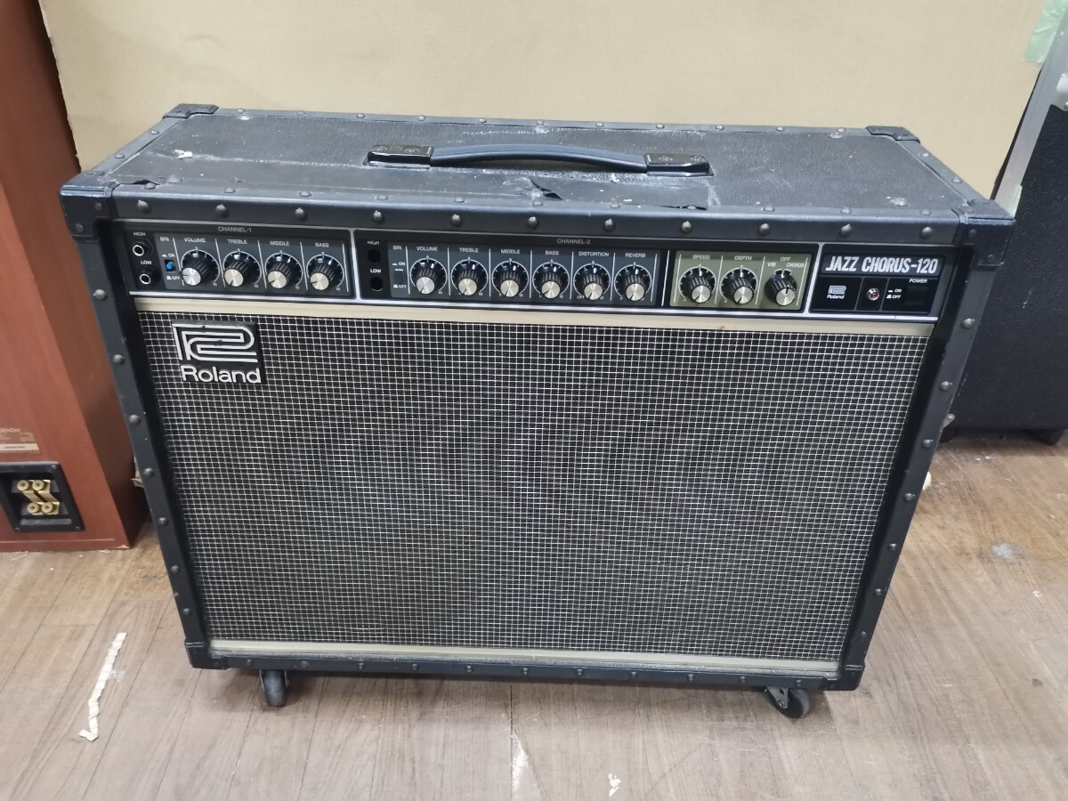 Roland JC-120UT ギターアンプ 音出しはできました ジャンク422