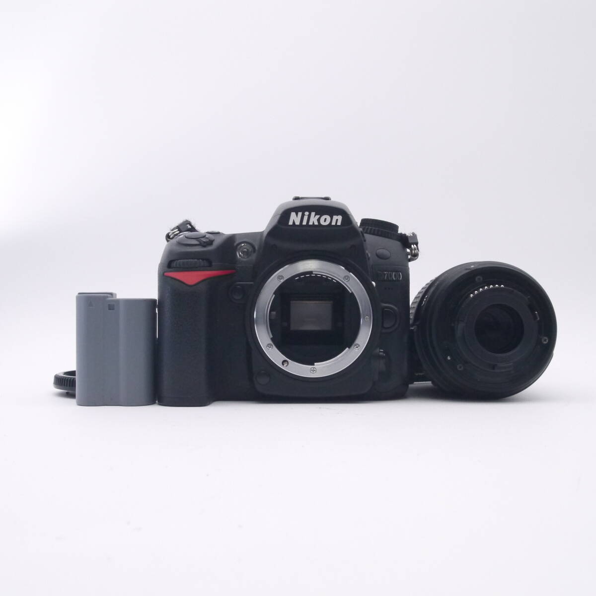 美品 Nikon ニコン D7000 シャッター数7,434回 デジタル一眼 / NIKON AF-S DX NIKKOR 18-55mm F3.5-5.6 G VR レンズキット#B1845