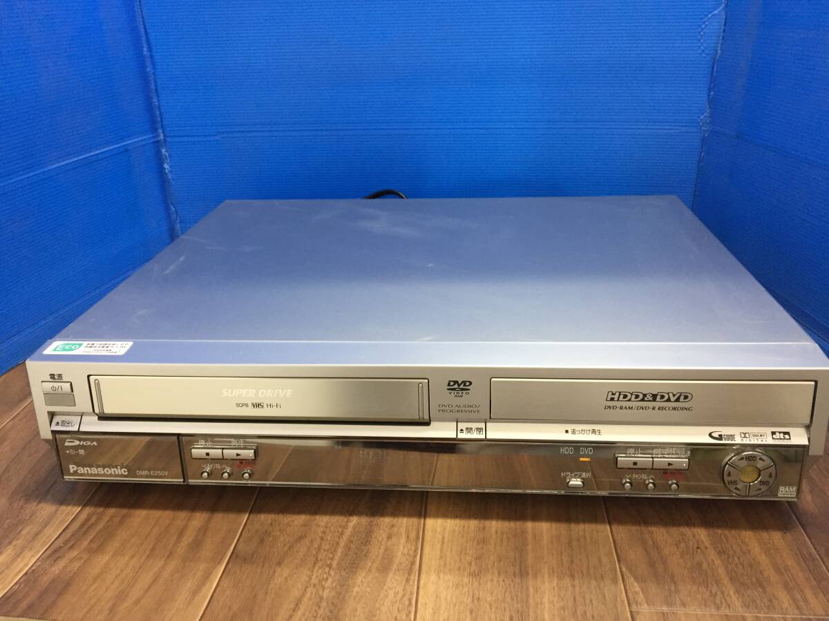 パナソニック VHS/DVD/HDDレコーダー DMR-E250V 現状中古品6934