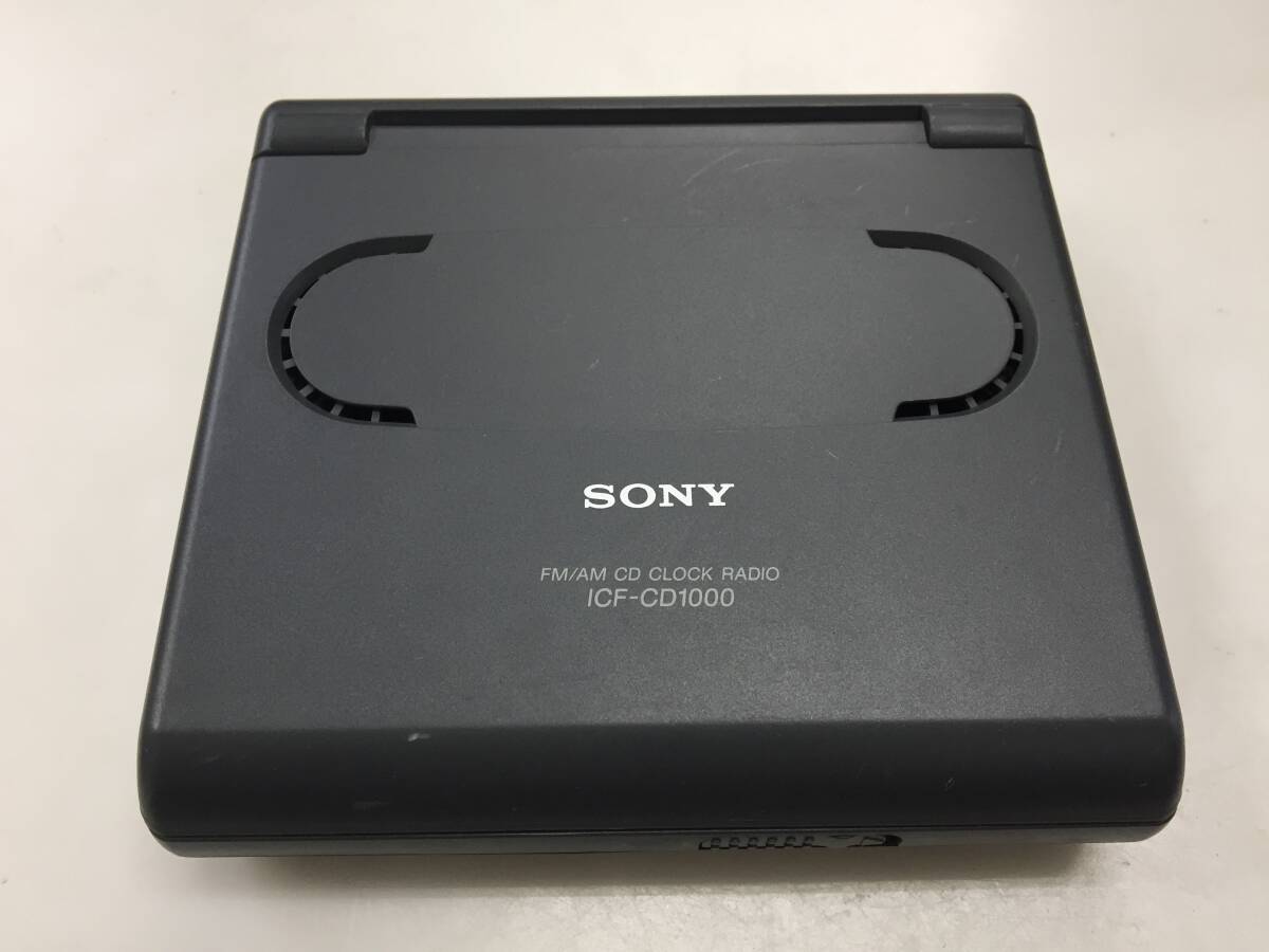 SONY CDウォークマン ICF-CD1000 本体のみ　中古品7273