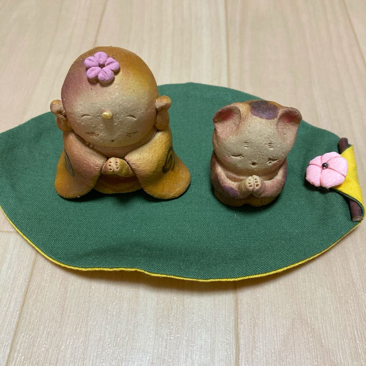 お地蔵さま　ネコ　猫　おじぞうさま　陶器 信楽焼き 置物 インテリア ハンドメイド 新品 一点物 
