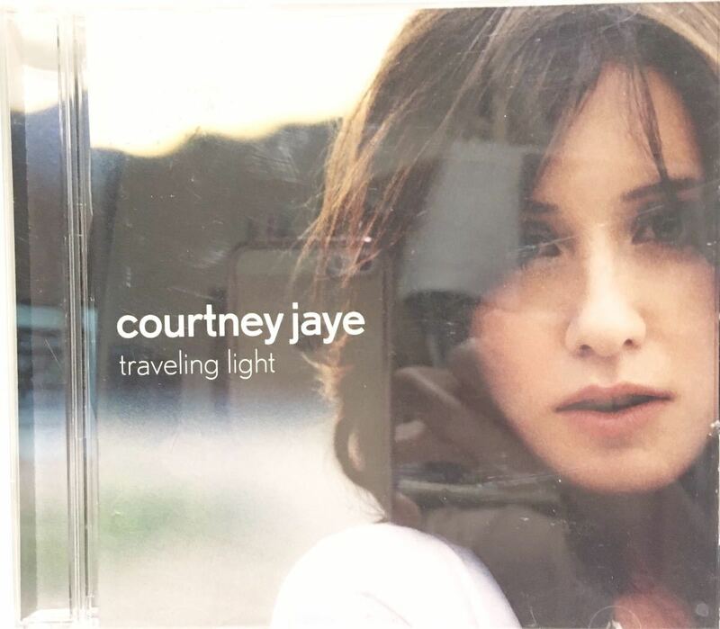 コートニー・ジェイ　（courtney jaye）　/　Traveling Light