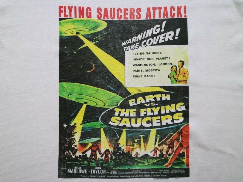 1956年公開 Earth vs. the Flying Saucers-世紀の謎 空飛ぶ円盤地球を襲撃す UFO SF 映画 Tシャツ US- XL / ホラー B級 C級 ビンテージ