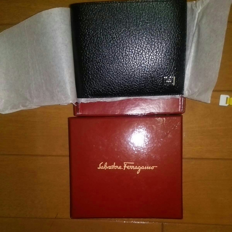 salvadore　ferragamo　フェラガモ財布