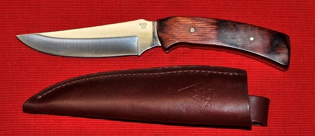 No.470WD BUCK-USA・Hunting Knivews。メントール革ケース付。全長：25.5cm・パッカウッド柄・丈夫です。