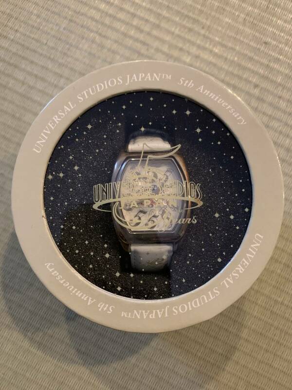 新品　USJ 5周年記念腕時計
