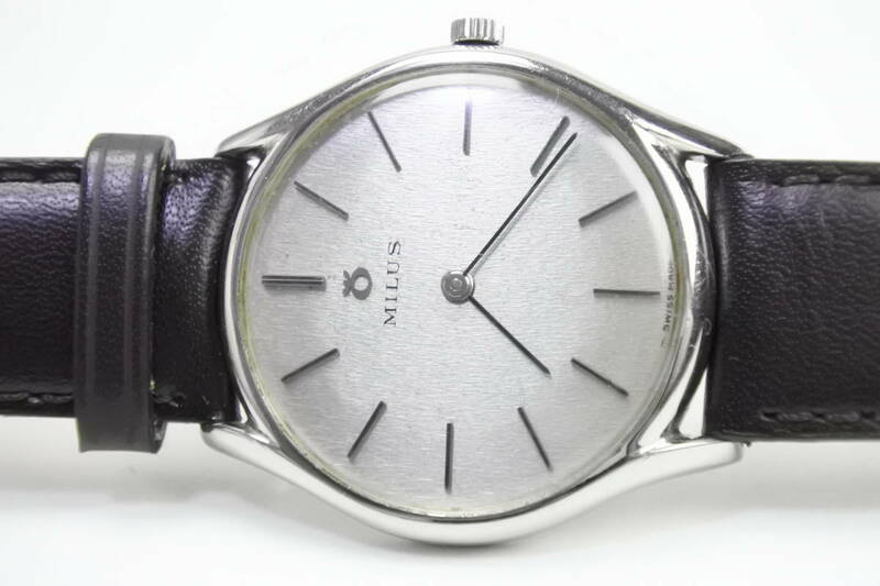 ☆☆☆素晴らしいコンディション　19６0年代 スイス老舗ＭＩＬＵＳ製１７石 高級手巻紳士腕時計 極珍品