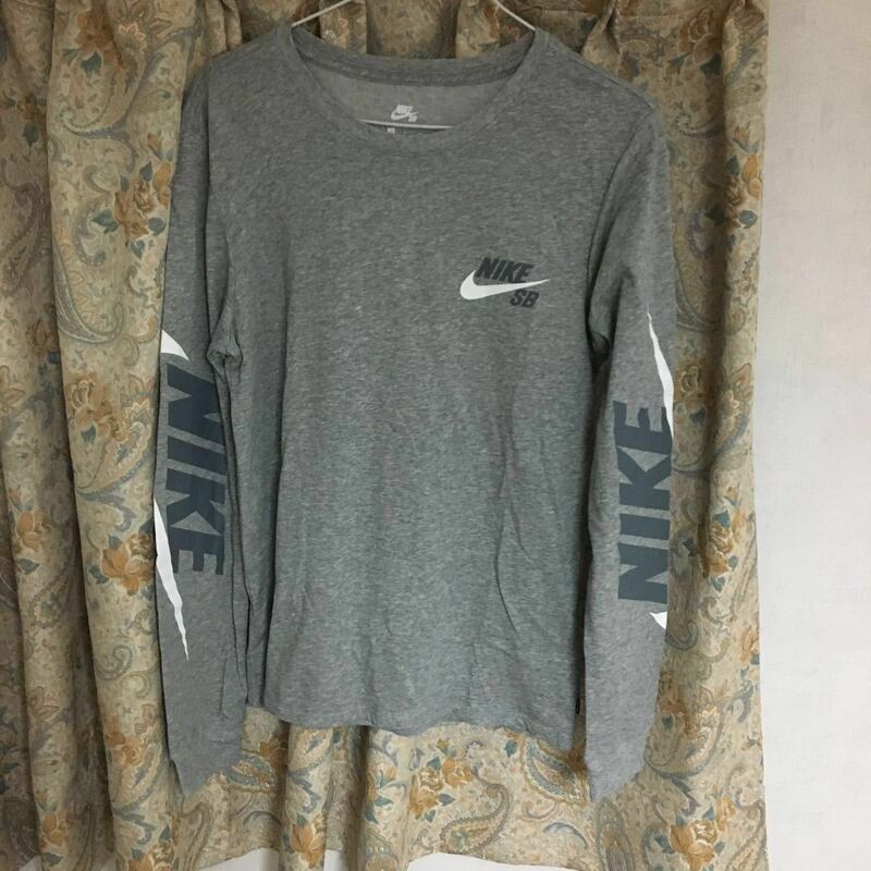 ナイキ NIKE SB長袖Tシャツ ロンT Sサイズ ビッグスウォッシュ グレー