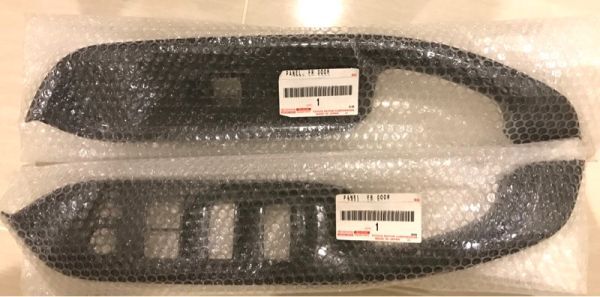 トヨタ 純正品 80系 ノア/ヴォクシー G’s フロントアームレストベースパネル スイッチパネル インテリアパネル 左右セット ピアノブラック