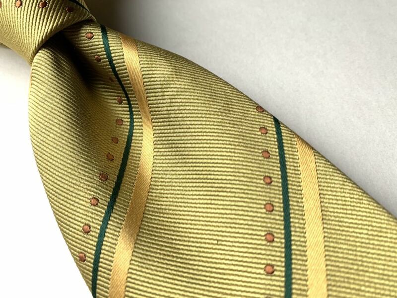 【レア品】2014 FIFA WORLD CUP Brasil ワールドカップ ブラジル大会 公式ネクタイ イエロー 黄 ロゴ刺繍入り
