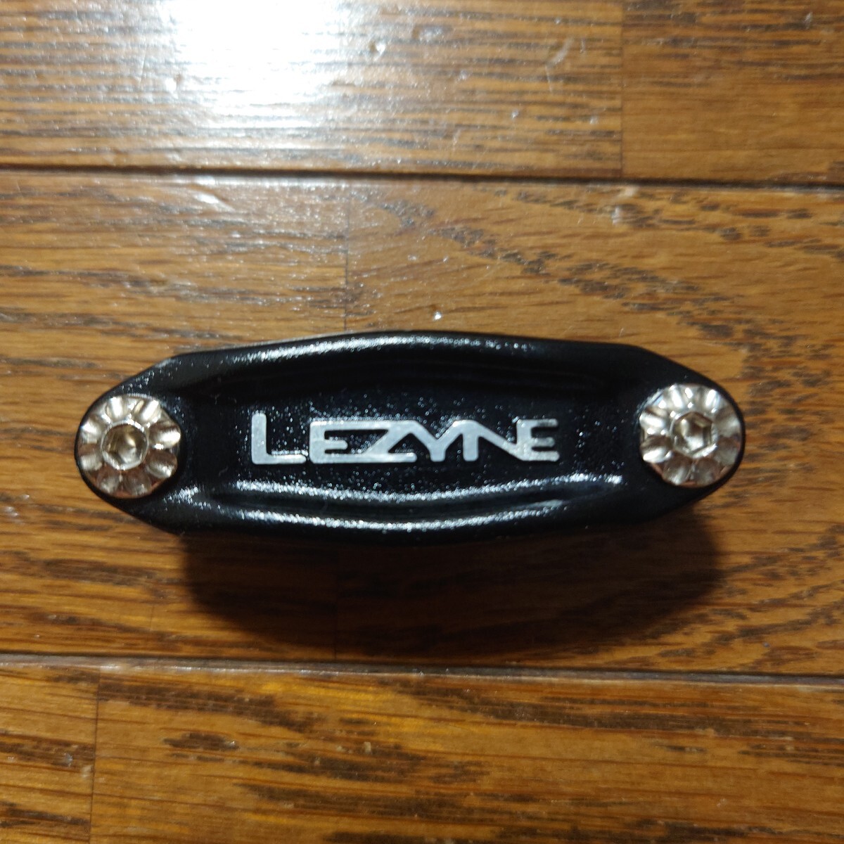 小型軽量58g LEZYNE（レザイン）STAINLESS BREAKER BODY （ステンレスブレーカーボディ）自転車　マルチツール 工具　六角 プラス ブラック