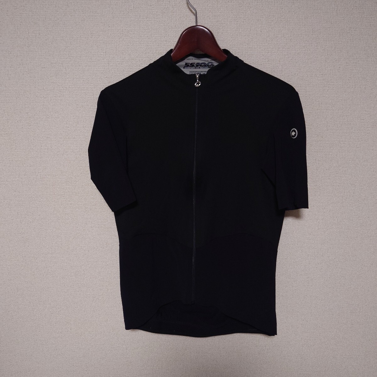 送料無料 極美品 ASSOS SSCENTO EVO8 半袖ジャージ　定価26000円 ブラックLサイズ アソス　SS100 