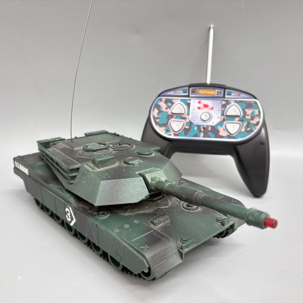 ●○[3]　Goldlok Toys 　戦車　ラジコン ３　U.S.MARINE　動作未確認　5/060803ｔ○●