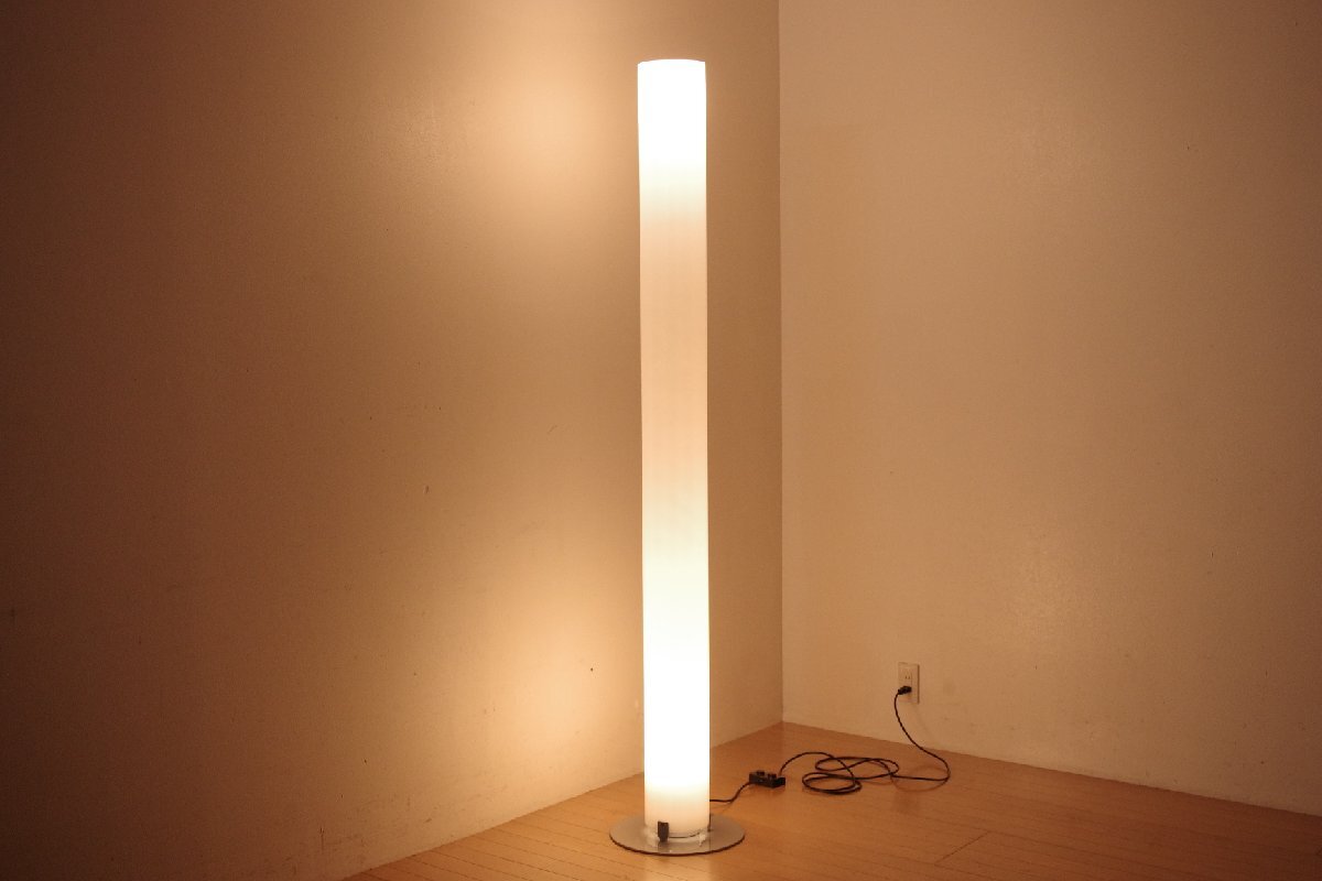 展示品 フロス FLOS スティロス STYLOS フロアランプ スタンドライト 間接照明 E26 イタリア デザイナーズ リビング モダン