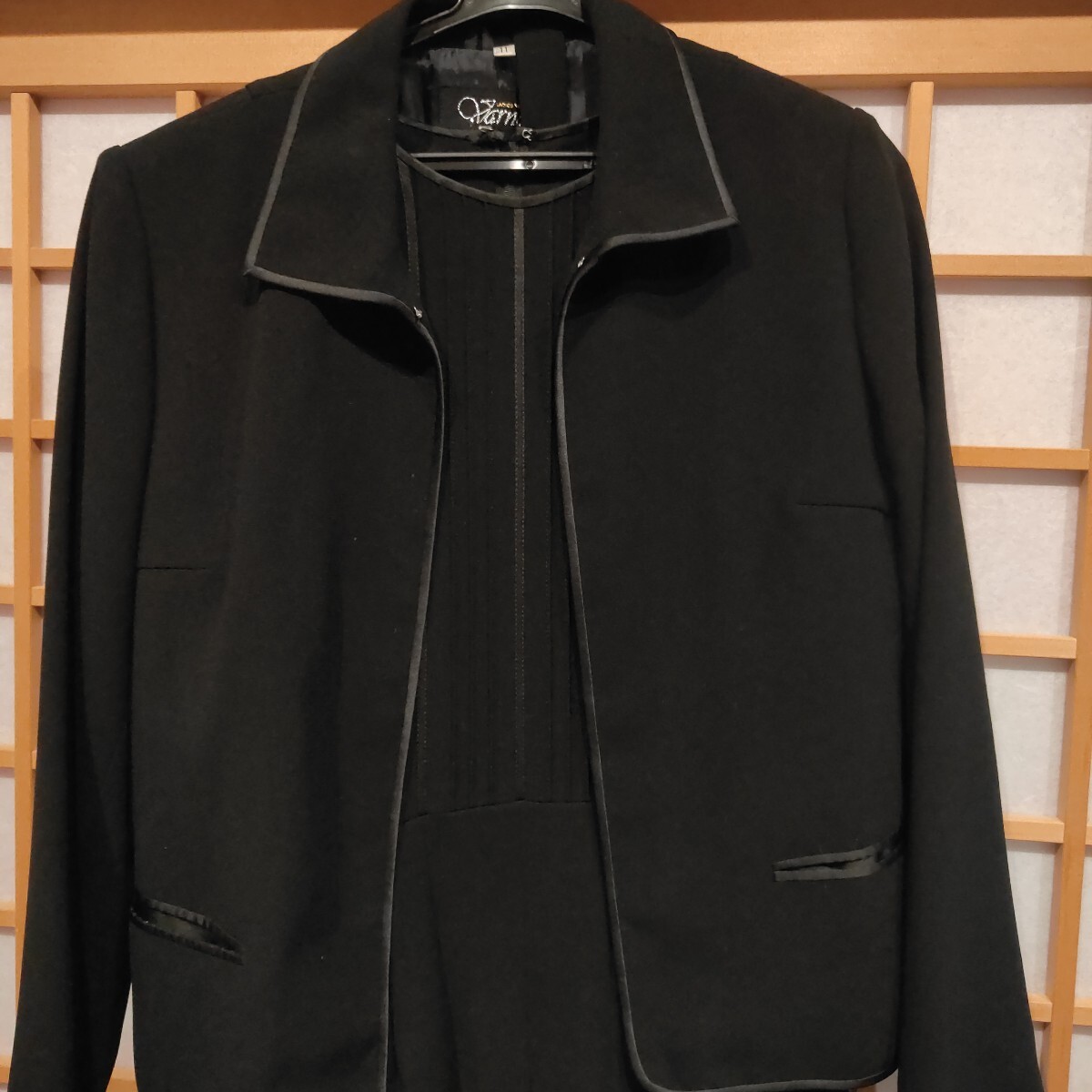 礼服　フォーマル　ブラック 黒　上着＋ワンピース　11号　上着丈約55cm ワンピース丈やぐ108cm