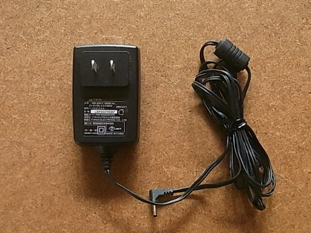 SoftBank ソフトバンク PhotoVision TV 202HW用 ACアダプタ HWCAV1　送料410円　中古