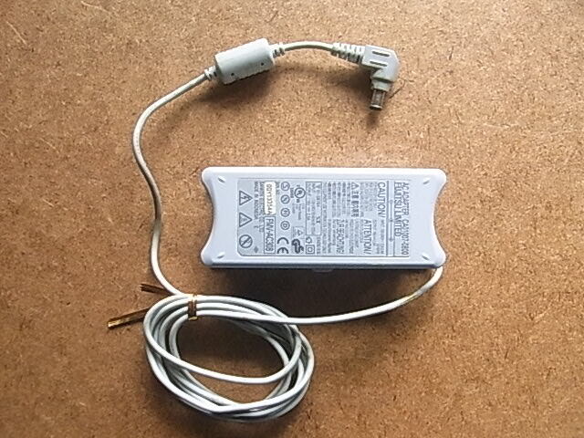 FUJITSU 富士通　FMV-AC308　ACアダプター　送料230円　中古