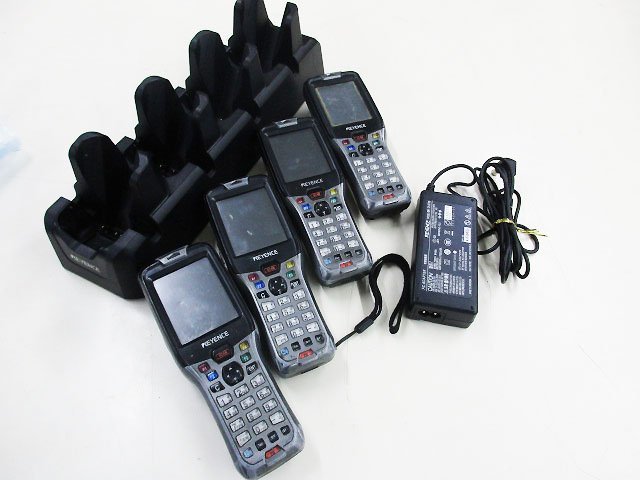 KEYENCE キーエンス バーコード ハンディターミナル BT-W85　一週間動作保証 BT W85　四連充電器　BT-WUC84　