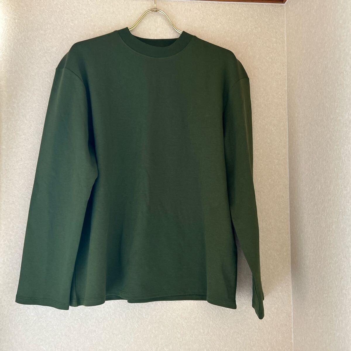 ZARA ザラ トップス カットソー シンプル カーキ グリーン S 新品 ロンT 長袖 長袖T 値下げ