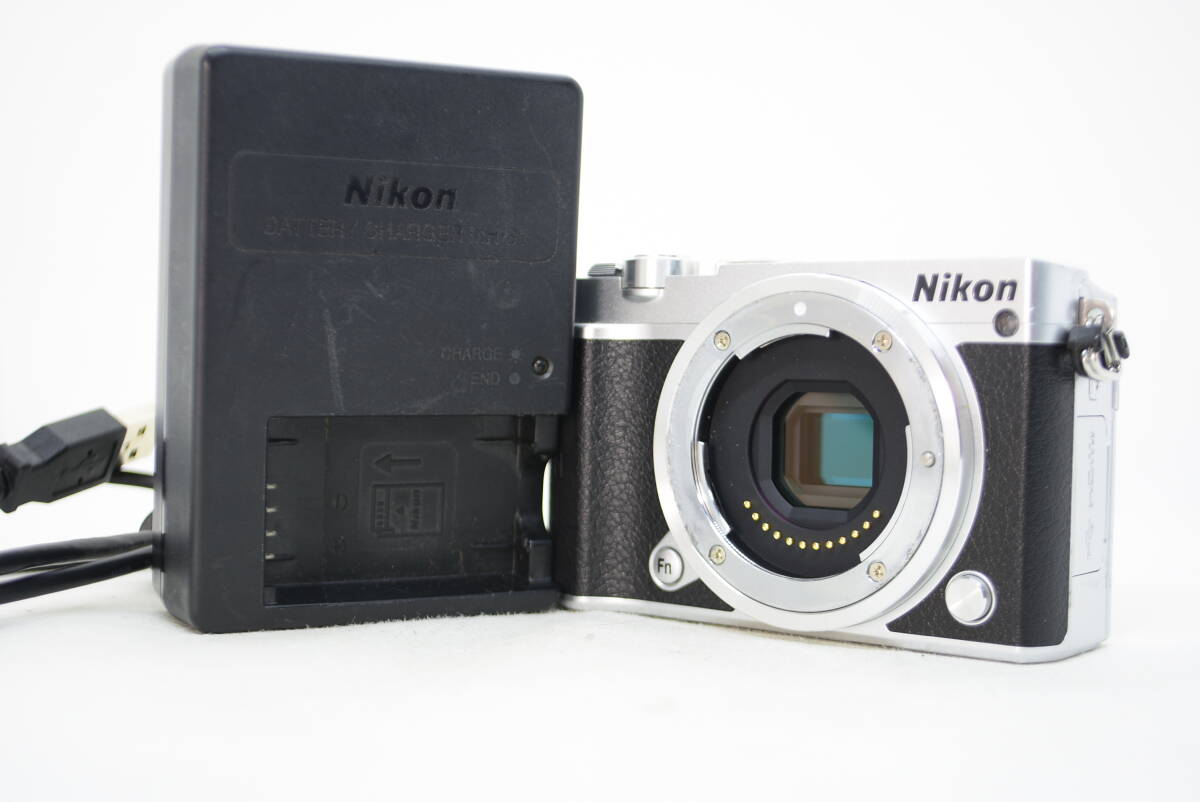 ★実用品★Nikon ニコン 1 J5 ボディ　　#4091