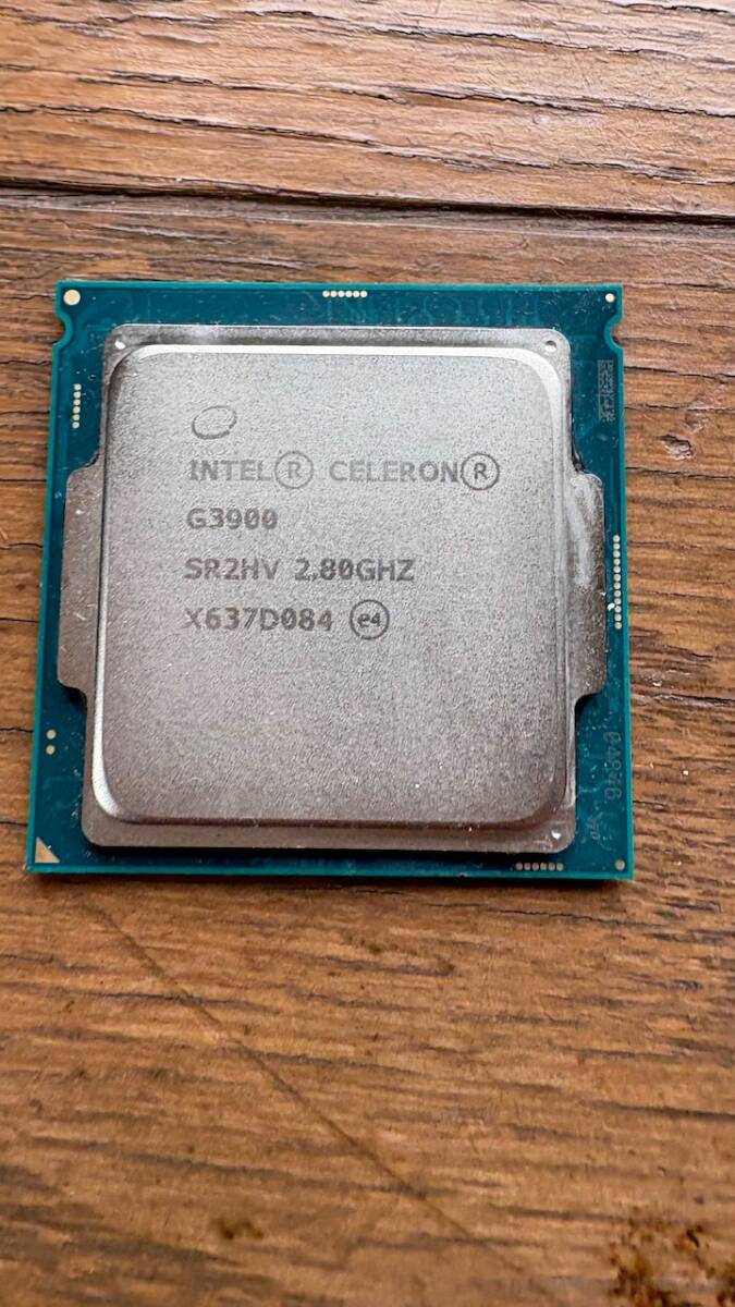 中古CPU CELERON G3900 SR2HV 2.80GHz 動作PCより取り外し 