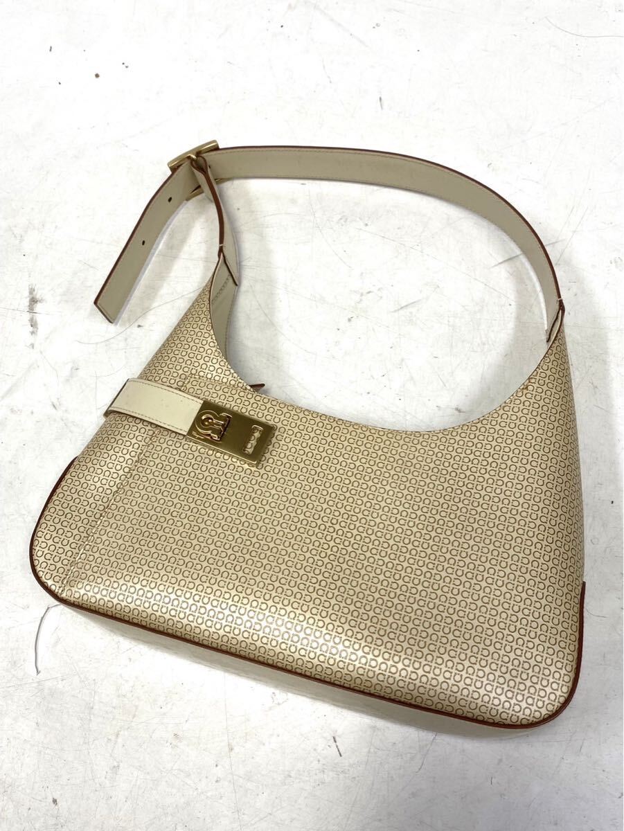 サルヴァトーレ フェラガモ Salvatore Ferragamo ガンチーニ 肩掛け ワンショルダーバッグ レディース 白 ホワイト 保存袋付き 