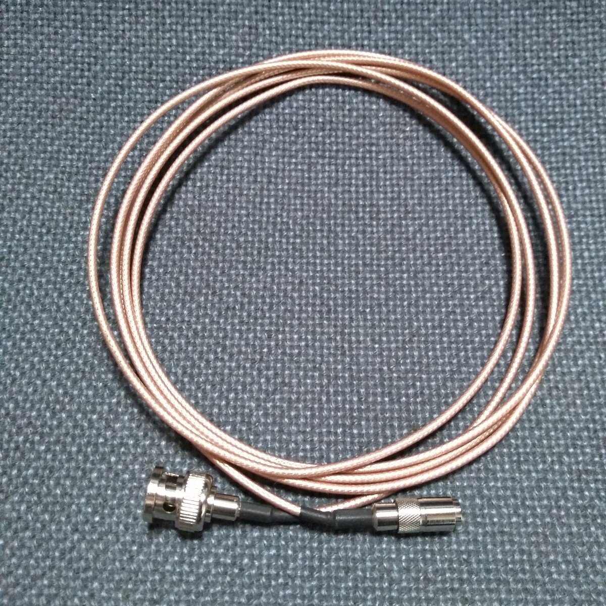 BNC-mini BNCケーブル black magic ビデオアシスト6G 前期モデル用 約2m 