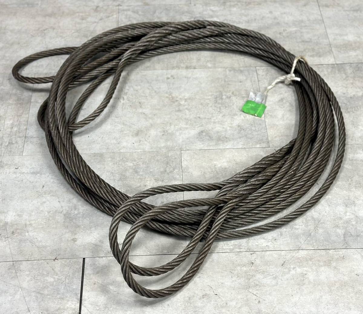 ワイヤーロープ 編み込み φ16mm 約8m ２本セット ワイヤー 玉掛 吊り上げ ロープ 揚 ■兵庫県姫路市から A23-154