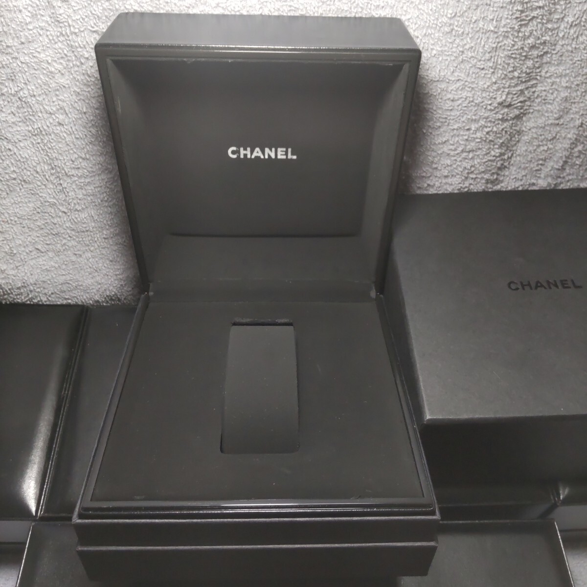 CHANEL 純正 シャネル 時計 箱 ウォッチ ケース ボックス 黒 内箱 黒 外箱 化粧箱 空箱 BOX 正規 ボックス 保護 収納 付属品 09 送料込み