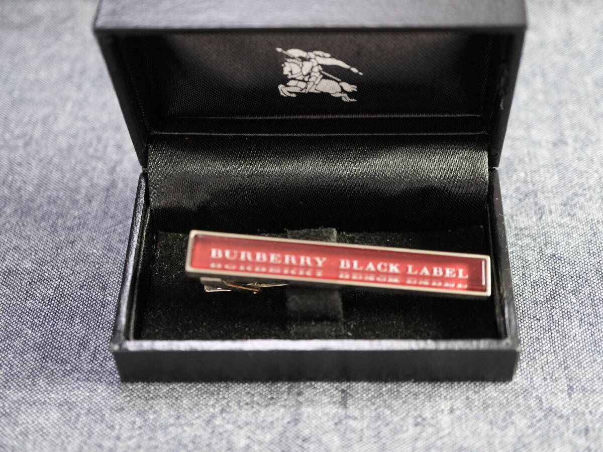 ＜＜ BURBERRY BLACK LABEL バーバリー ブラックレーベル ネクタイピン レッド 赤色 赤 ＞＞ 三陽商会 アクセサリー 高級ブランド タイピン