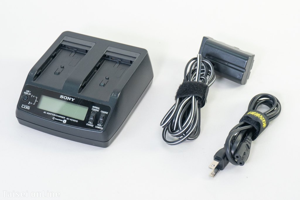 ソニーACアダプター/チャージャー SONY AC-VQ1051D No.11 中古品　25042304
