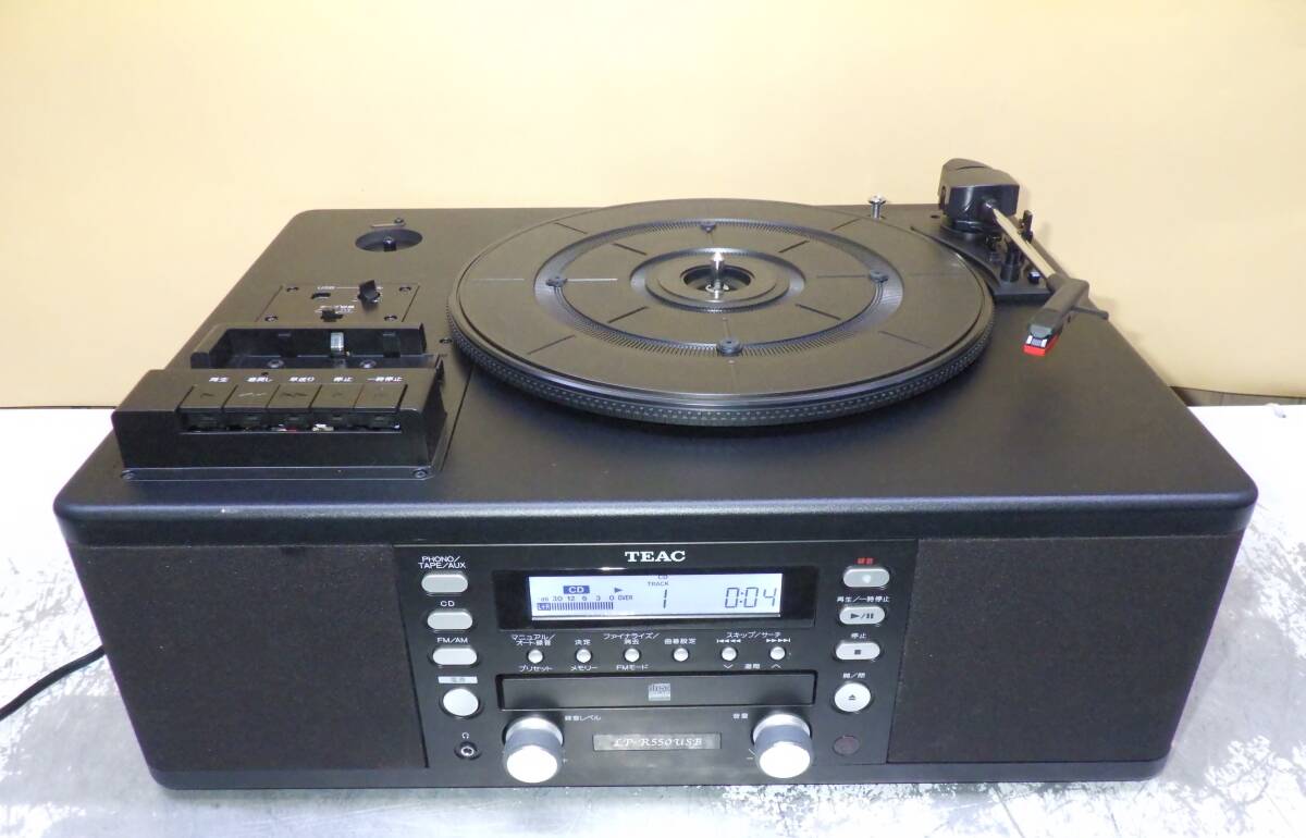 A1169# 動作品 TEAC LP-R550USB ターンテーブル カセットプレーヤー CDレコーダー オーディオ ダストカーバー無し