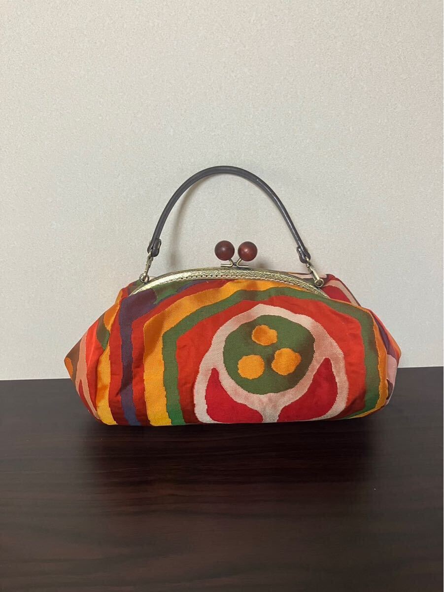 アンズルーム★コロンと可愛い　がま口バッグ★ハンドバッグ★帯リメイク★赤　西陣織