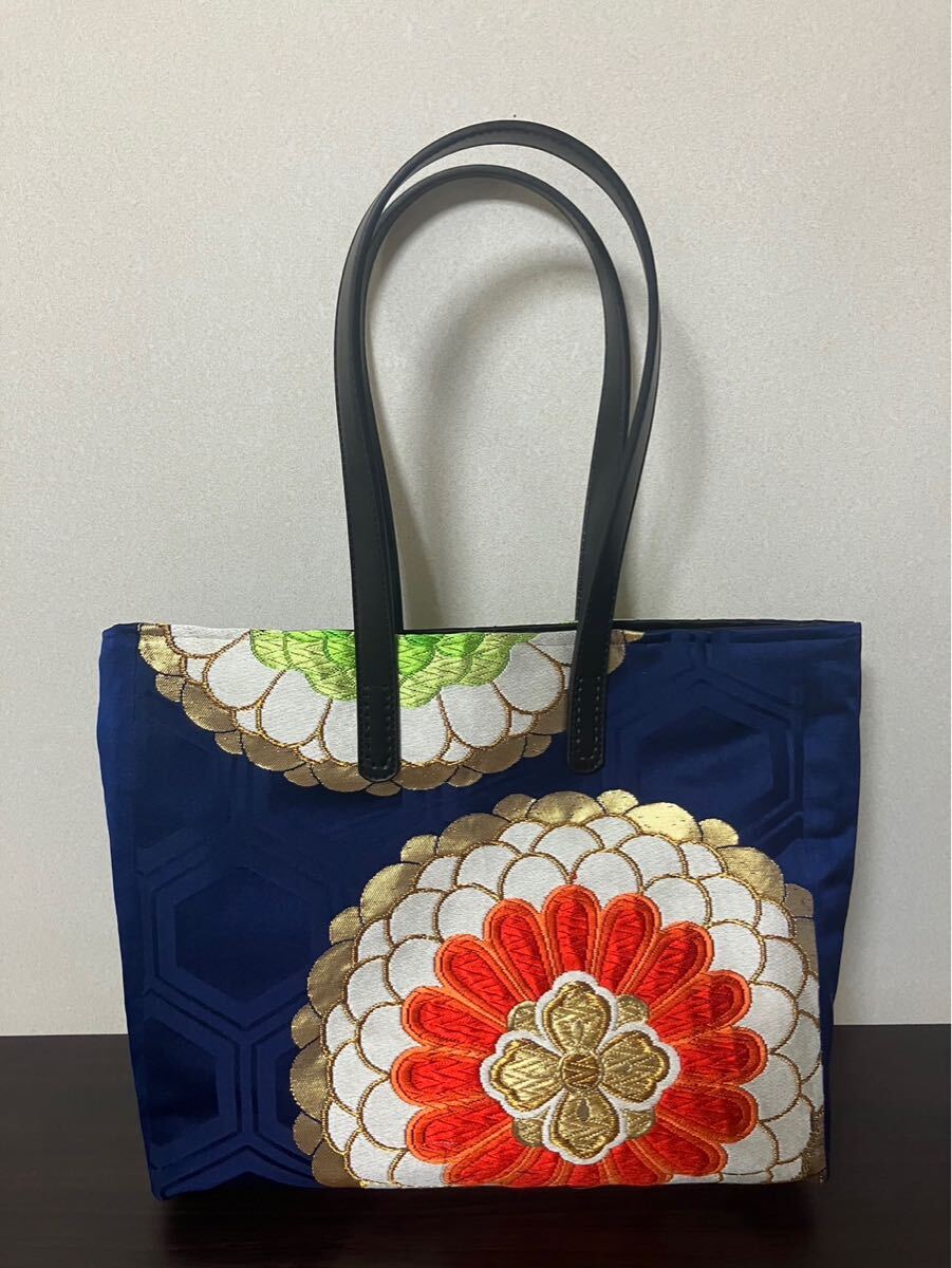アンズルーム★ちょっと豪華な　トートバッグ★ハンドバッグ★帯リメイク★紺色★A4