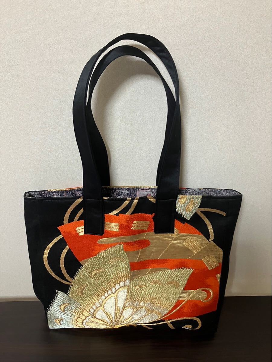 アンズルーム★帯で作った　トートバッグ★ハンドバッグ★着物　帯★黒　蝶々★A4 b