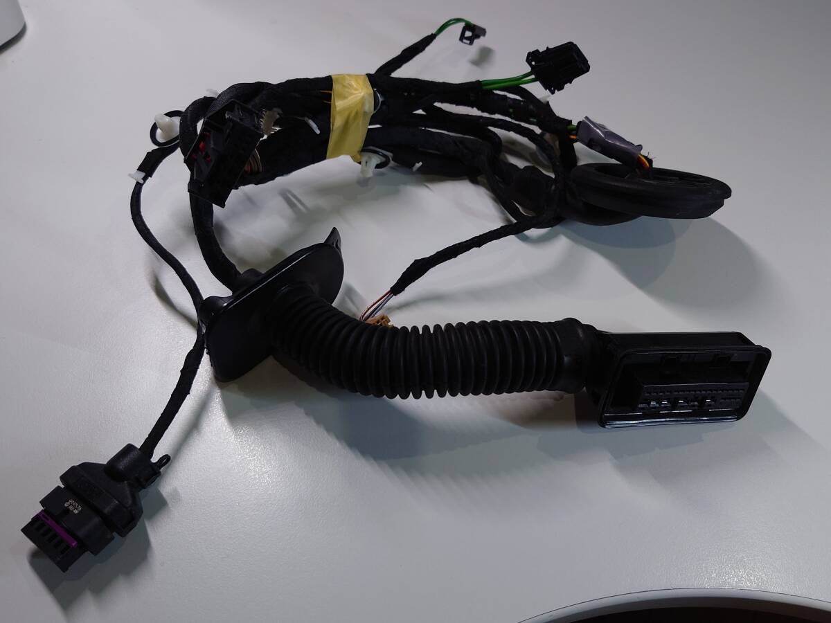 純正品 アウディ A3 スポーツバック 平成26年式 前期 左Rドア ハーネス ドアハーネス ワイヤーハーネス 8V4,971,687C DBA-8VCXS