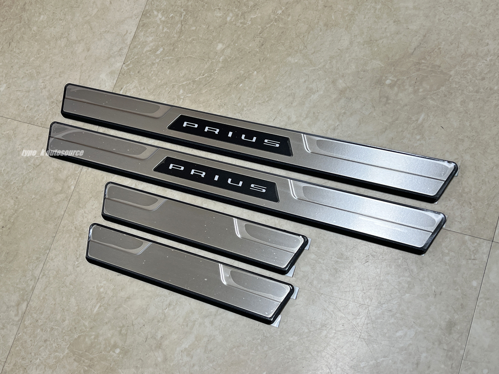 USトヨタ純正 23- TOYOTA PRIUS プリウス ドアシル プロテクターUSDM北米JDM e:HEV PRIME 60 系 プリウス MXWH60 MXWH61 MXWH65 PLUG-IN