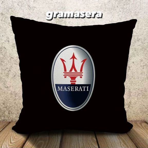 ★希少★マセラティ　maserati　クッション 高品質　ロゴクッション