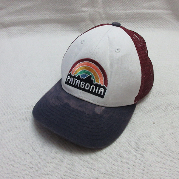 ■ patagonia パタゴニア P-6 LOGO TRUCKER CAP メッシュ キャップ 6パネル キッズ レインボー トラッカー 刺繍 アウトドア