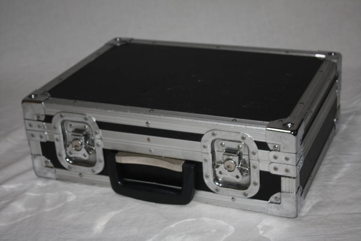 ハードケース　（検索：ビデオカメラ、一眼レフカメラ、キャリングケース）